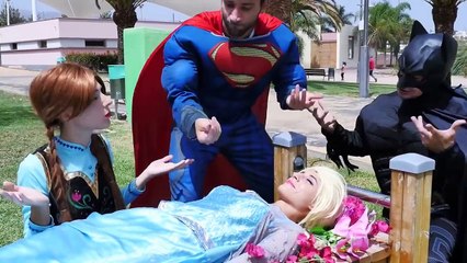 SpiderMan & Frozen Elsa Anna - Is Frozen Elsa dead Spiderman & Superman, joker, batman