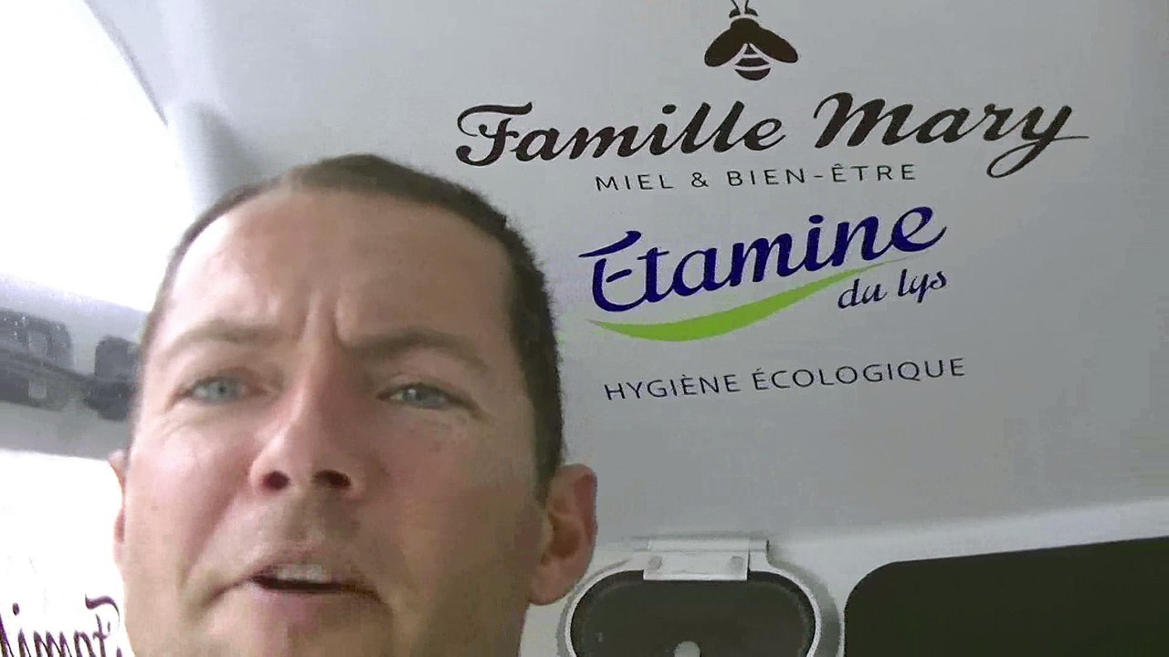 Romain Attanasio subit des forts grains à l'approche du Pot au noir / Vendée Globe