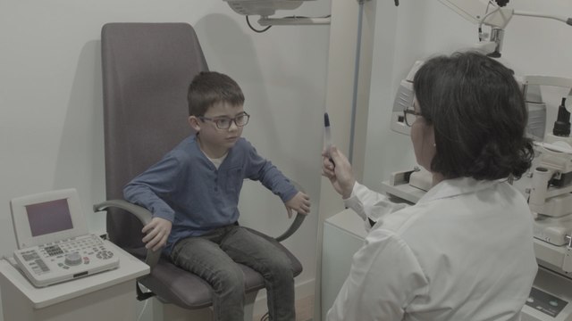 Los menores con bajo rendimiento escolar presentan mayores problemas visuales