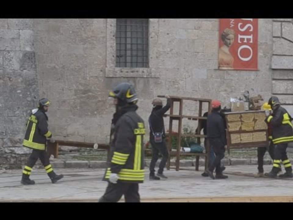 Norcia (PG) - Terremoto, lavori di recupero beni (14.11.16)