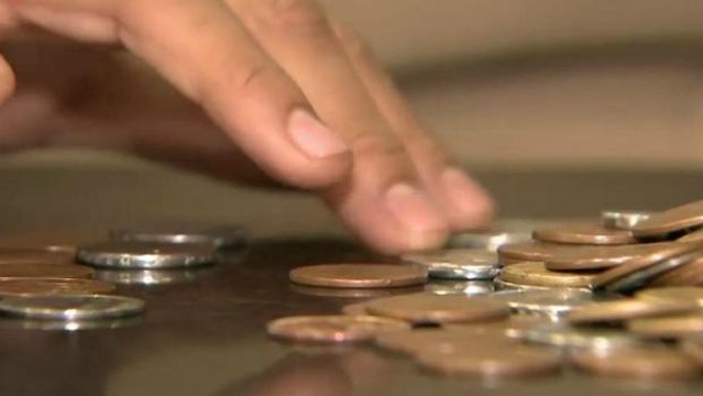Padaria oferece brindes para quem trocar moedas