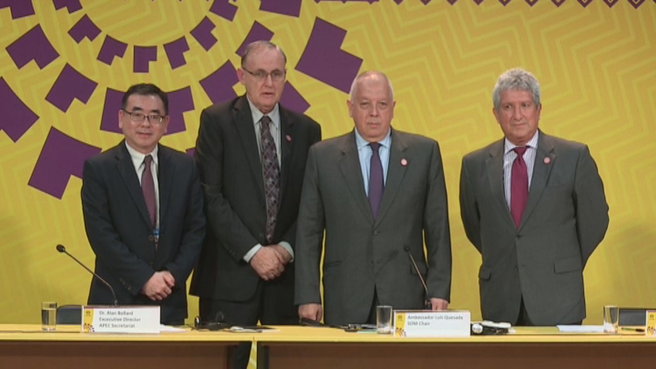 Líderes de APEC centran su debate en los desafíos y posturas contra la globalización