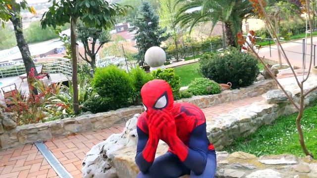 Hulk Kidnapped! W/ Spiderman & Frozen Elsa Play Soccer Vs Maleficent & Joker! Funny Superheroes :)