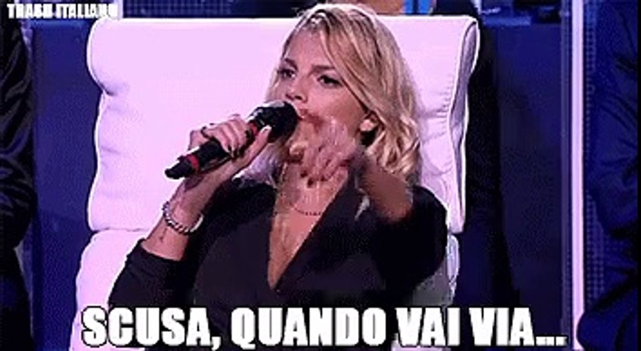 EMMA MARRONE MINACCIA IL MASCHIO 100% A TU SI QUE VALES-DA MARIA DE FILIPPI-SOS FEMMINAZISTA VIOLENTE-