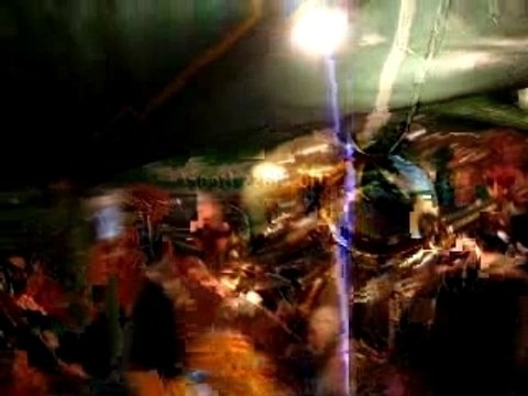 Soirée au restaurant à Guça au milieu des fanfares