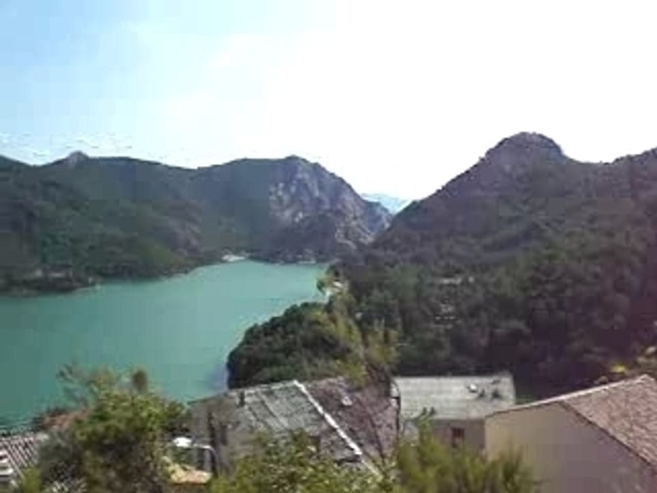 LAC et VILLAGE DE TOLLA - CORSE