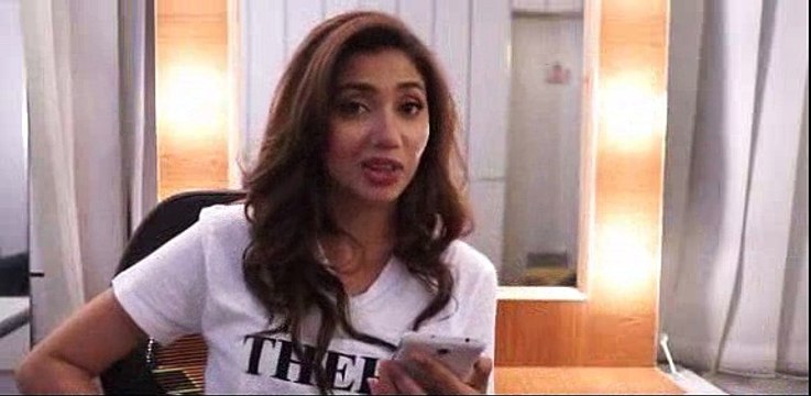 Saba Qamar K Badly Mahira Khan Ko Aword Koun Dia Gaya