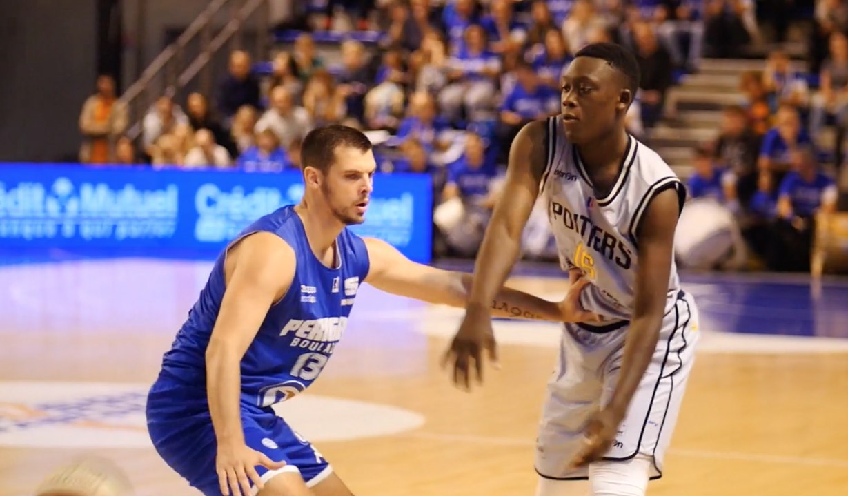 ACTIONS: SEKOU DOUMBOUYA, 15ans (2016-2017)