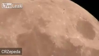 Il pense avoir filmer le passage intriguant d'un OVNI au-dessus de la Lune