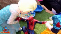 ❤ Spiderman & Frozen Elsa BABIES w/ Snow White! Spiderman Baby Poo Dream Elsa! Amazing Superheroes