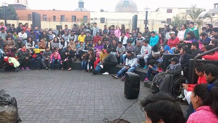 ☤ Care chanchito jr y figurita ☤    En .los Niños De ahora..!(Part 1-2)   ♚ comicos ambulantes 2016♚