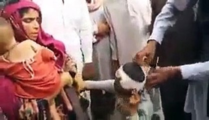 Fake Beggar Caught Red Handed by people on Road