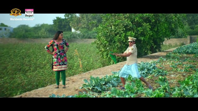 Satal Satal Salwar Pahir Ke - BHOJPURI HOT SONG _ DINESH LAL YADAV ,AAMRAPALI DUBEY _ MOKAMA 0 Km