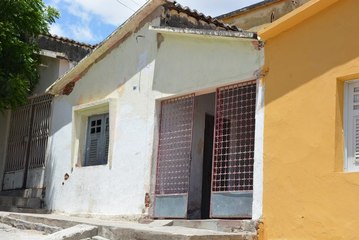 Mulher pede ajuda para voltar a vender salgados em Cajazeiras