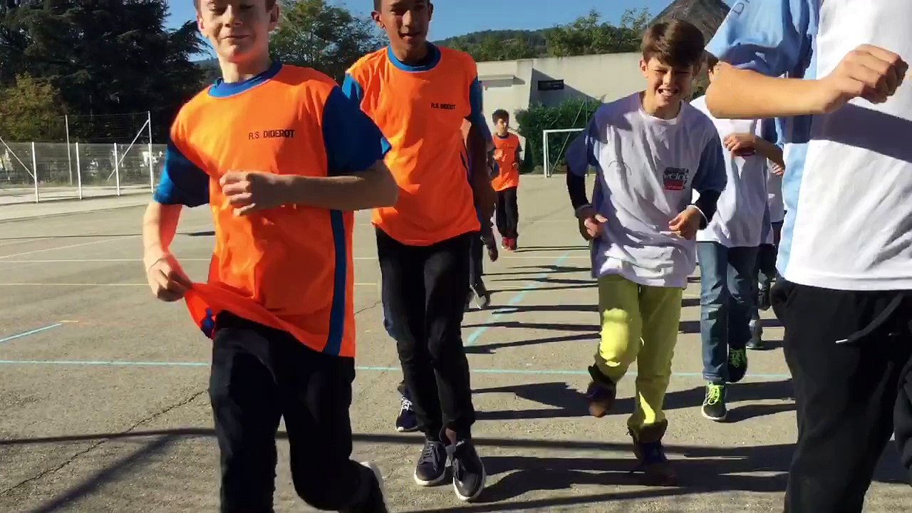 Concours FLASHMOB UNSS Championnat du monde de HANDBALL 2017 AS Collège Diderot Alès