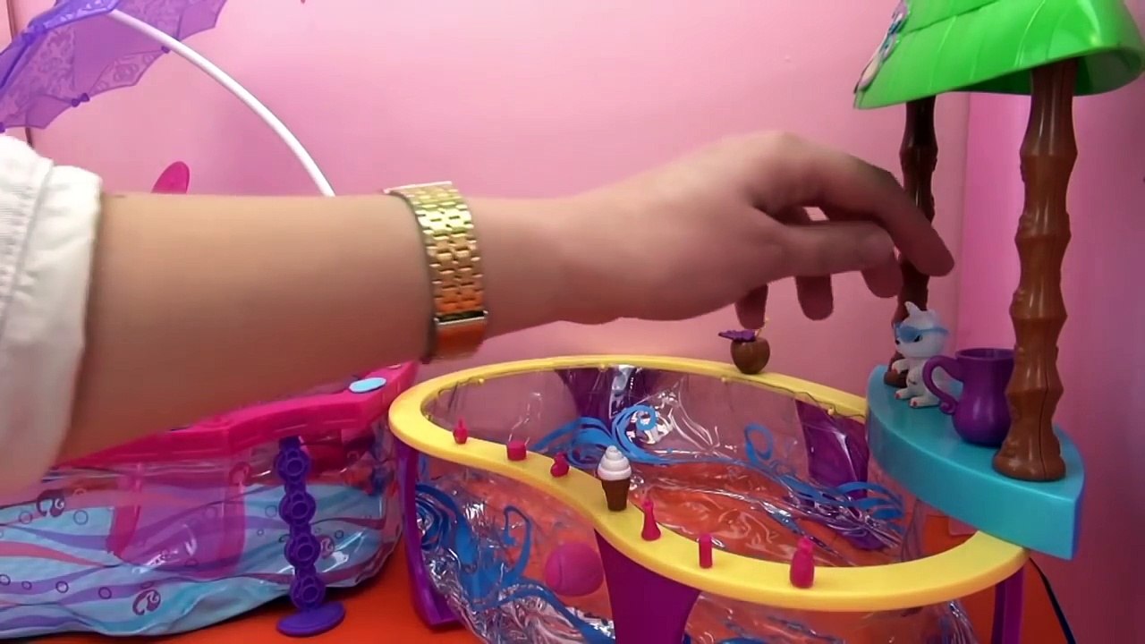 Barbie Glam Pool Fab Life   Mattel Barbie Swimming Pool comparaison avec Steffi Love Pool Party