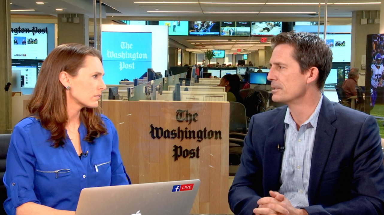 How does the intelligence community view the Obama administration and President-elect Donald Trump?