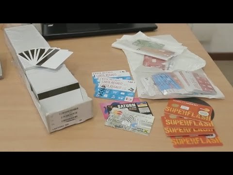 Torino - Carte di credito clonate, Polizia Postale smantella banda (17.11.16)