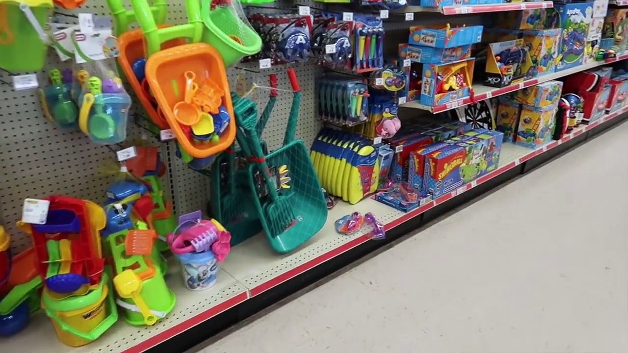 Toy Hunt At Toys R Us Shopkins 6 - Monster High - Barbie - Minecraft Toy Opening Mo