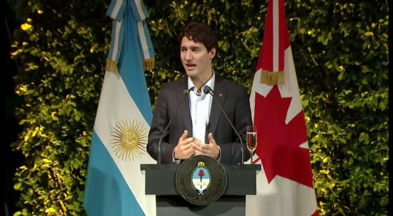 Con un brindis Macri y Tredeau celebran relación bilateral en Buenos Aires