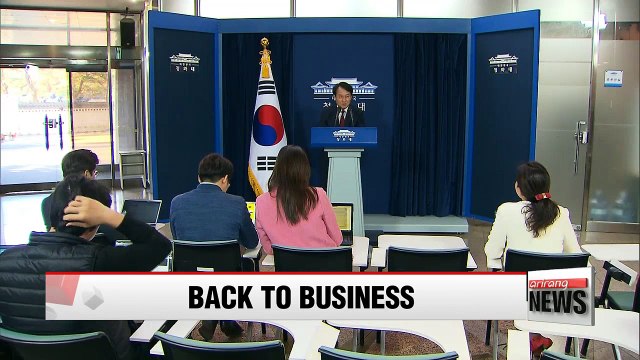 President Park resumes state affairs as scandal probe deepens