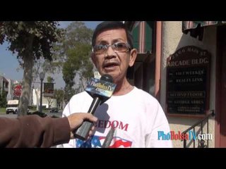 "Tại sao lại cứ biểu tình tới biểu tình lui, giống trò hề quá đi!"