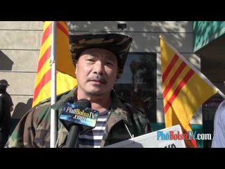 Phóng sự đặc biệt về cuộc biểu tình chống tuần báo Việt Weekly (phần 1)