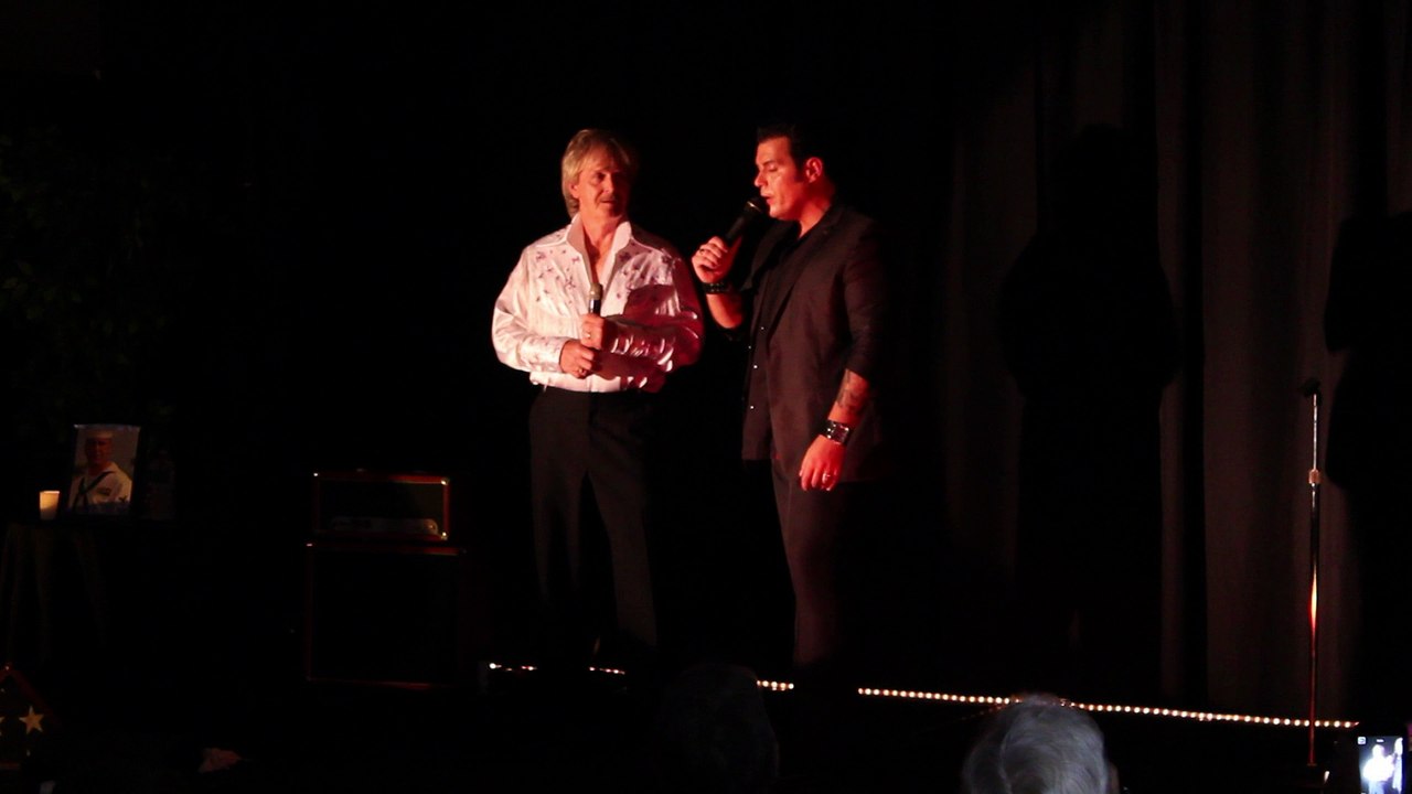 Franz Goovaerts & Gene Hodge sing 'My Way' Sheffield Remembers 2016