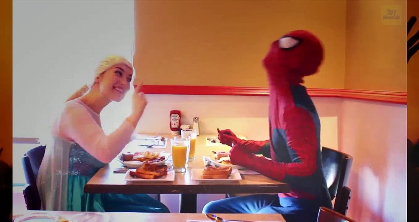 Spiderman, Elsa & Anna vs Joker! Wedding and Kisses! Superheroes in Real Life :)