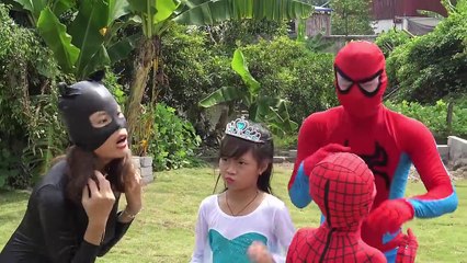 VAMPIRE Frozen Elsa BABY Spiderman Bitten by VAMPIRE Joker Pink Spidergirl Toys! Family fun superher