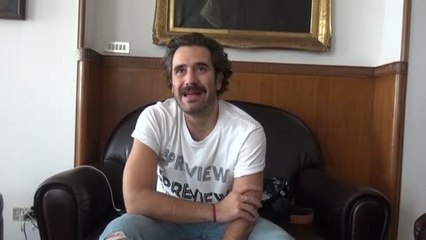 Thegiornalisti, intervista a Tommaso Paradiso: 'Completamente, un avverbio manifesto'