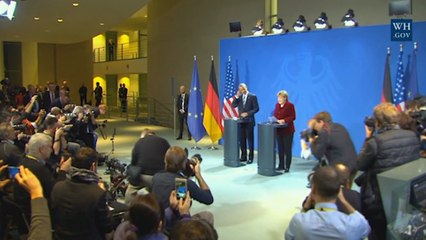 Obama pide a Trump que "se mantenga firme" frente a Rusia