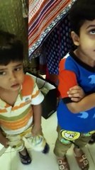 Sindhi Woman Stand Up For Humanity In Dolmen Mall Karachi