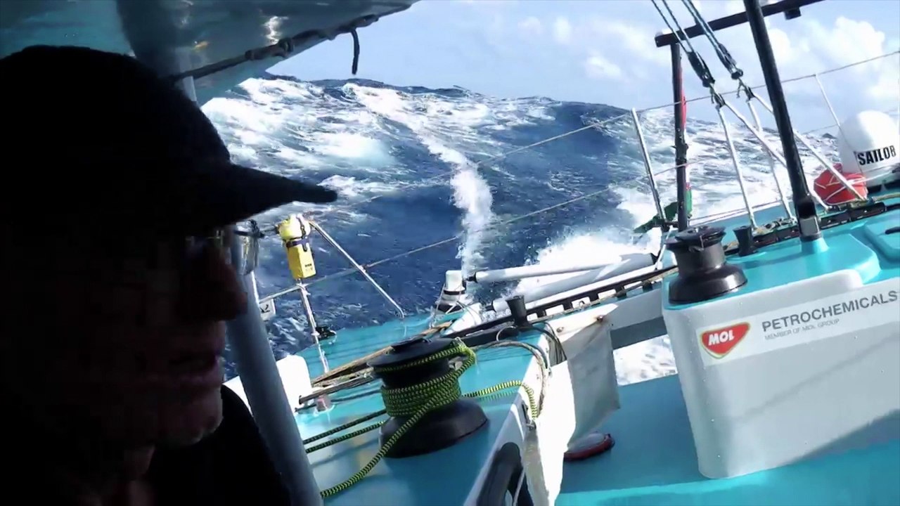 D13 : A bord de Spirit of Hungary / Aboard Spirit of Hungary / Vendée Globe