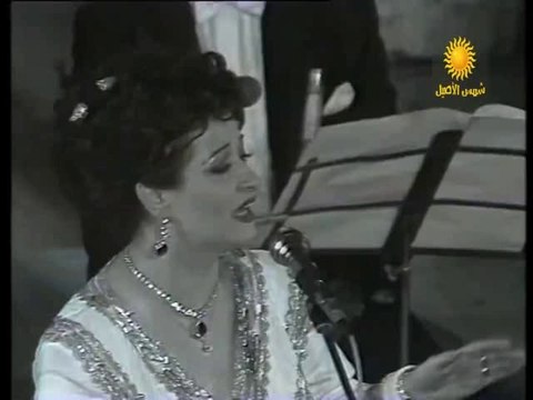 WARDA : Andah Alaik | مطربة الأجيال وردة | أنده عليـــــــك | قرطاج 1988