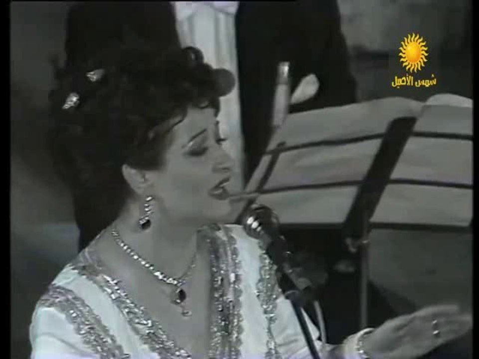 WARDA : Andah Alaik | مطربة الأجيال وردة | أنده عليـــــــك | قرطاج 1988