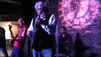 Johnny Vee EUROA at the ISLE OF CAPRI