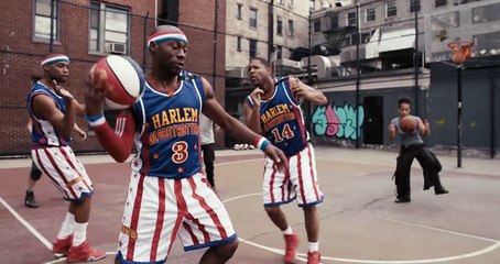 STOMP makes rhythm with the Harlem Globetrotters