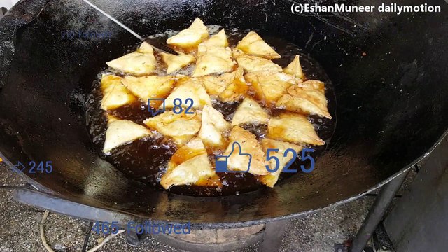 Chicken & Potato Samosa | Punjabi Samosa | Lahore Street Foo