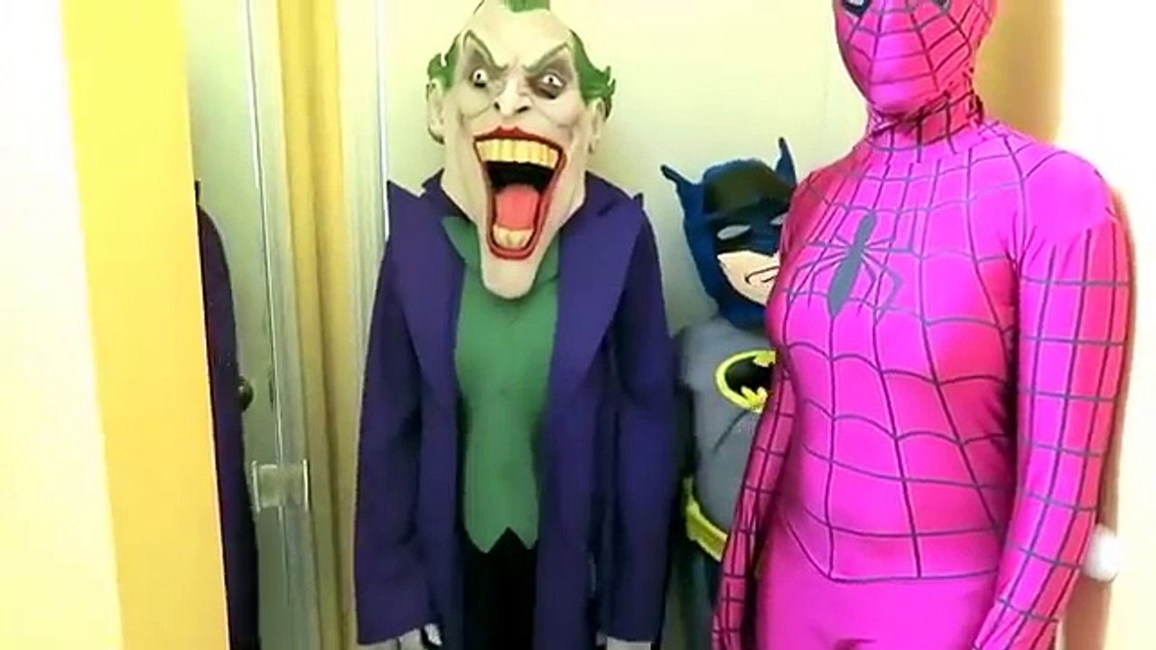 ספיידרמן, אלזה | ילדי בדיחת כיף | ילדים קטעי וידאו מצחיק 9