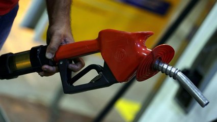 Зміцнення долара загальмувало зростання цін на нафту