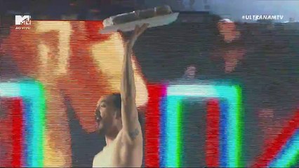 Steve Aoki Live at Ultra Rio Brasil 2016 - CAKE ME