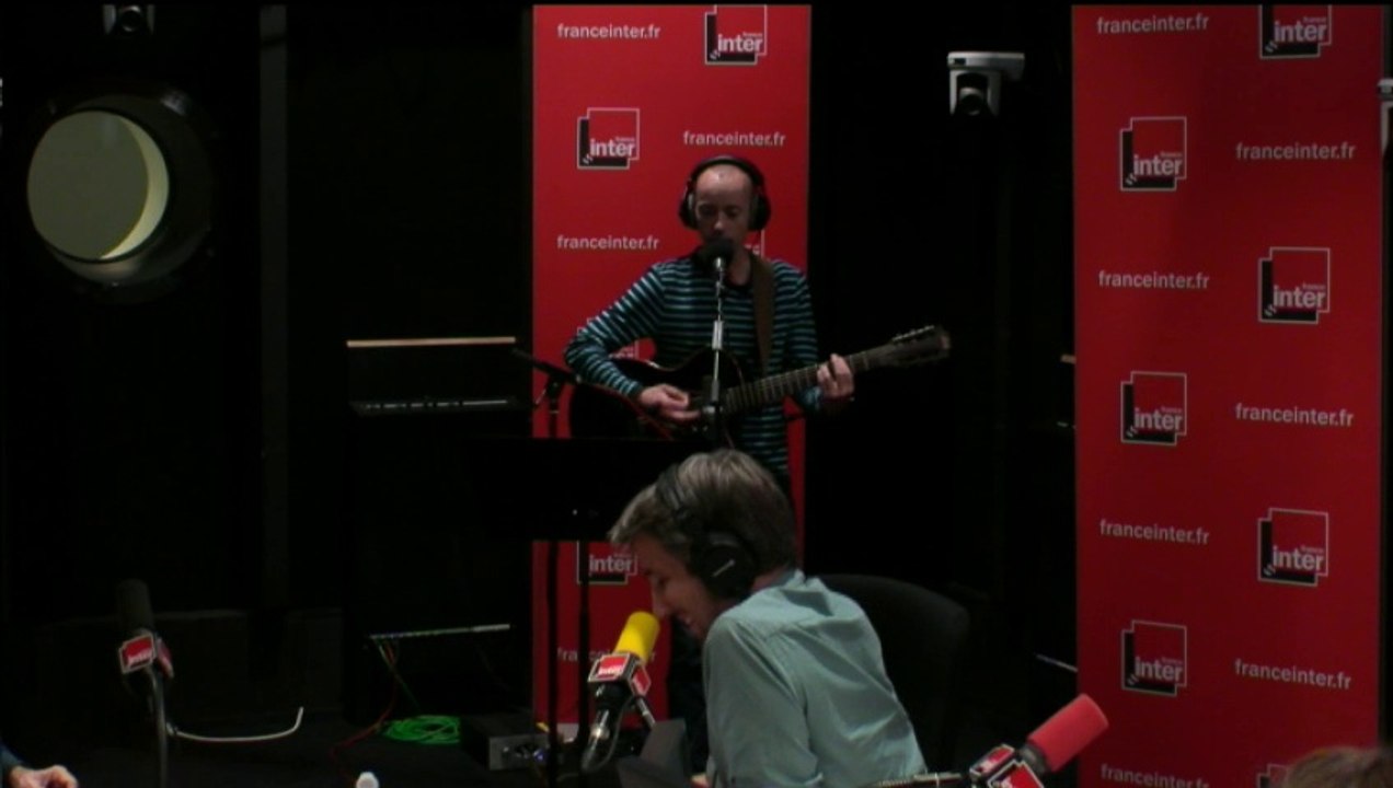 "De toutes les primaires, c'est la droite que je préfère" La chanson de Frédéric Fromet