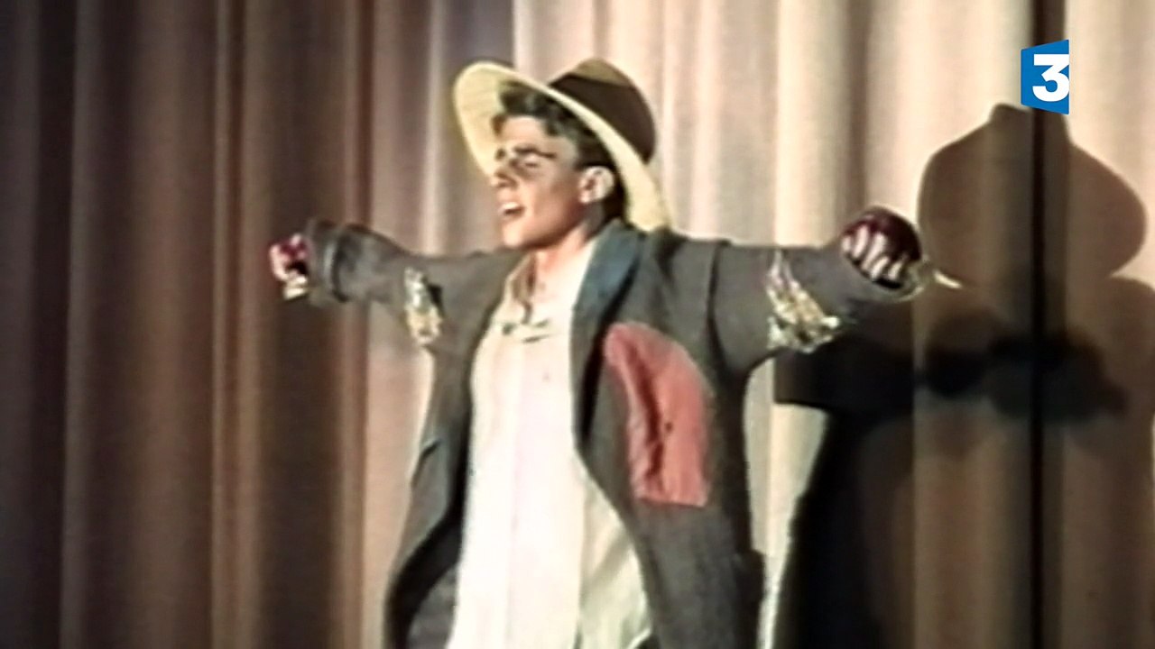 Emmanuelle Macron A 15 ans qui fait du théâtre !