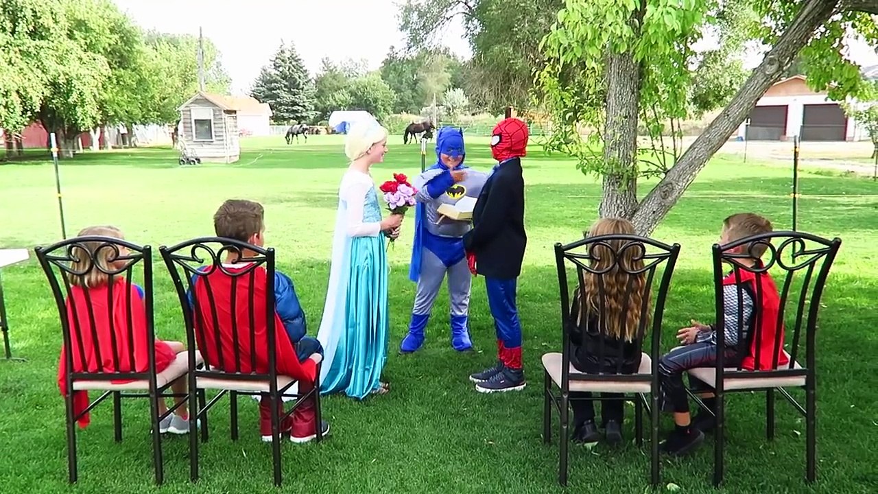 Spider-man & Frozen Elsas Dream Wedding Love Disaster vs Joker! Superman Supergirl Superhero Video