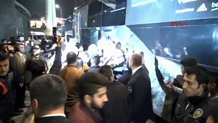 Beşiktaşlı taraftarlar kaleci Tolga Zengin'i kızdırdı