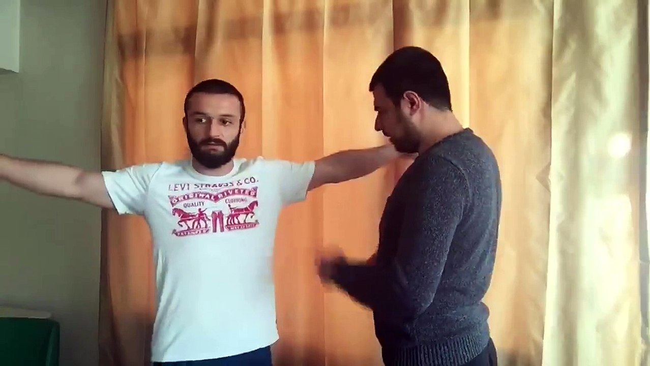 Damat adayını ekspertize sokan kız babası.. =)