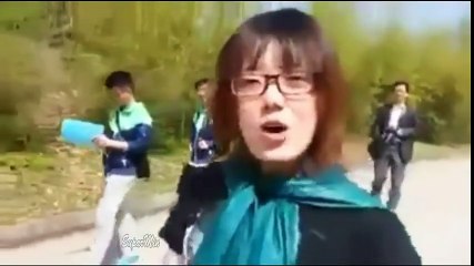 LUCU tapi ADA SARU nya JUGA...