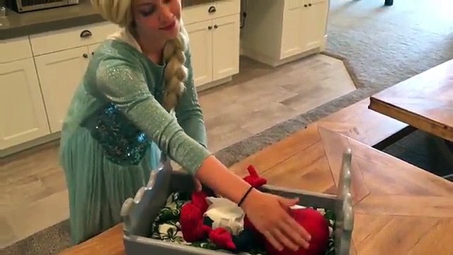 Frozen Elsa vs Maleficent Poop Prank! Spiderman Funny Superhero Prank Movie in Real Life in 4K! :)