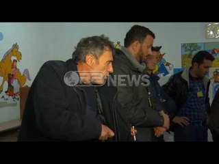 Ora News – Bllokohet votimi në fshatin Çlirim, përplasje mes militantëve në Barmash